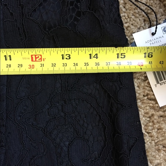 SOLD !!! BNWT - ❤️ BEAUTIFUL -ADRIANNA PAPELL ! - Picture 7 of 8